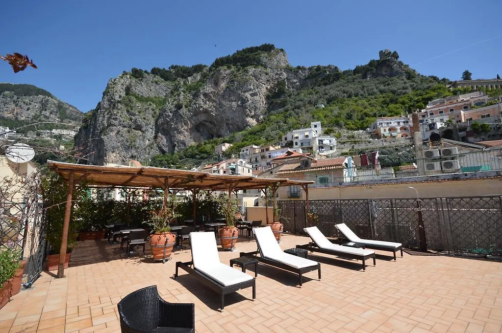 Albergo L'Antico Convitto Amalfi 3*,