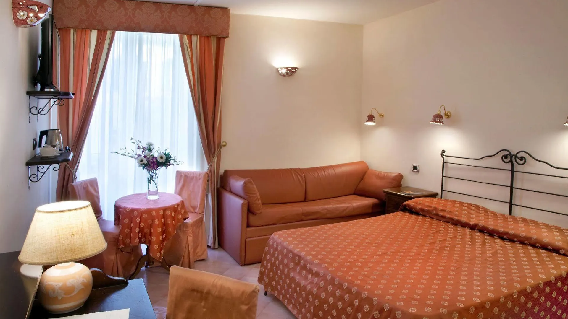 Albergo L'Antico Convitto Amalfi 3*,