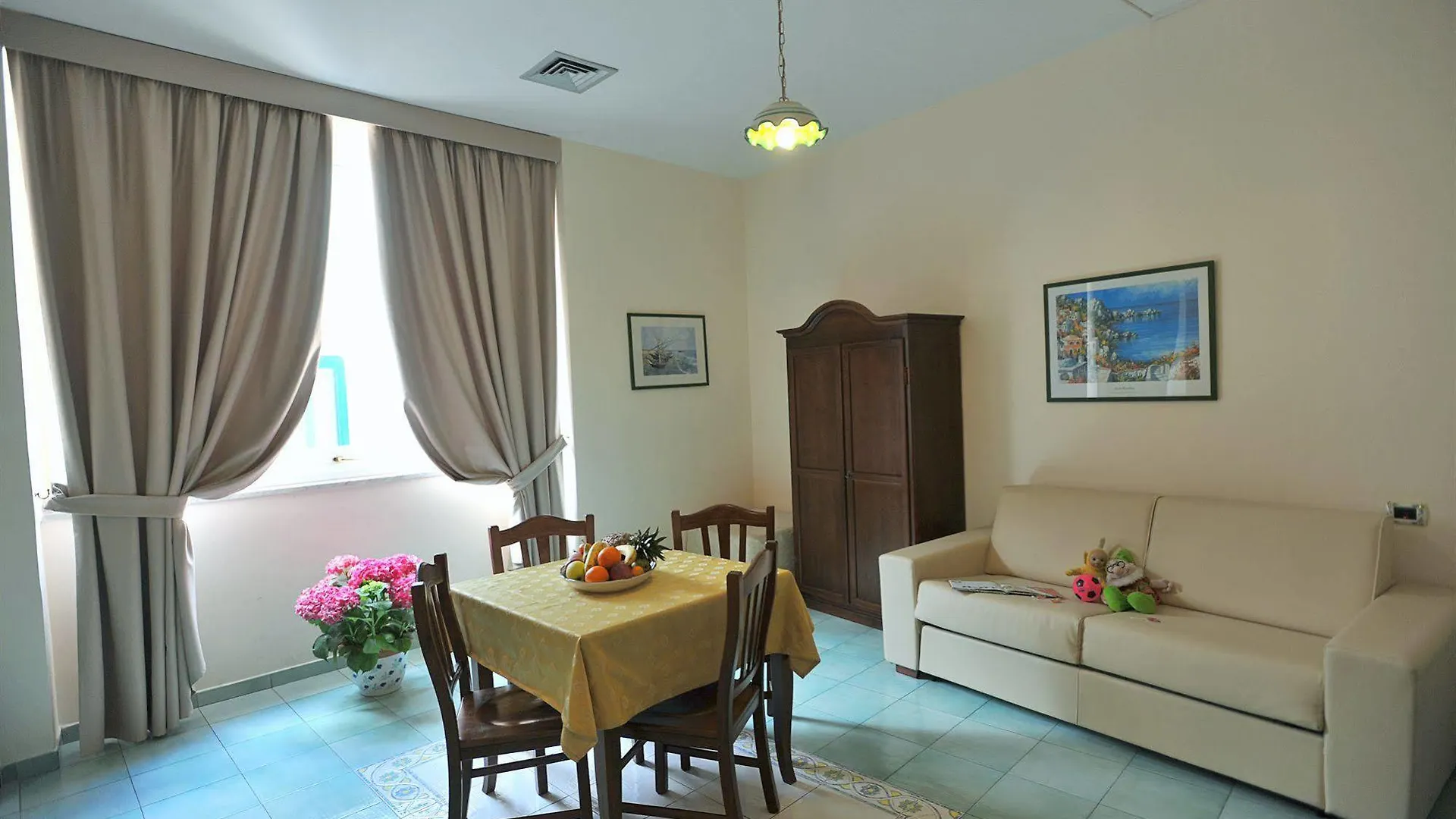 Albergo L'Antico Convitto Amalfi